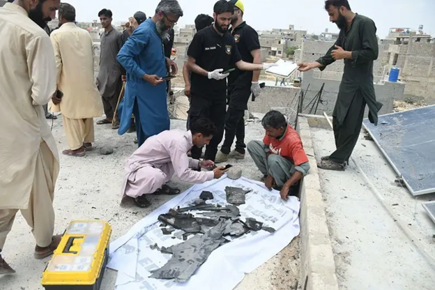 'Ăn miếng trả miếng' - Pakistan chính thức tấn công trả đũa Ấn Độ