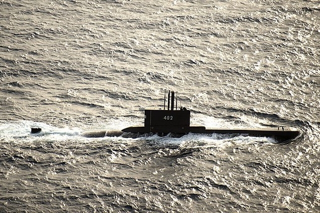 Tàu ngầm KRI Nanggala - 402 của hải quân Indonesia bị chìm, thủy thủ đoàn hết hy vọng sống sót.