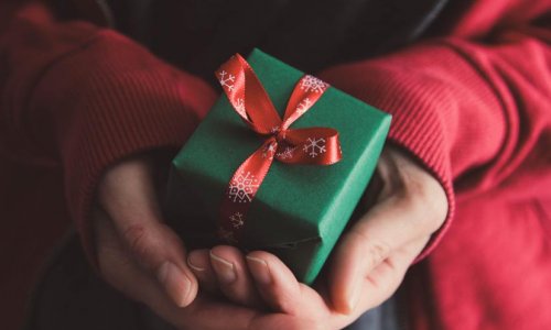 Phụ huynh tiểu bang NSW được cảnh báo không vung tiền mua quà Giáng sinh cho giáo viên