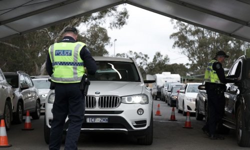 Sở Cảnh Sát Tiểu Bang Nam Úc thiếu nhân lực nghiêm trọng trong khi nghiệp đoàn cảnh sát kêu gọi xem xét hệ thống tuyển dụng.