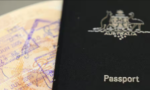Những thay đổi về sổ thông hành (passport) Úc và di trú trong Ngân sách 2024