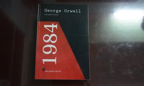Tính thời sự của “1984” và chất lượng bản dịch của Phạm Nguyên Trường