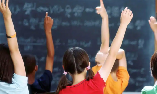 Một tiểu bang chuẩn bị cho phép học sinh đi học 4 ngày mỗi tuần