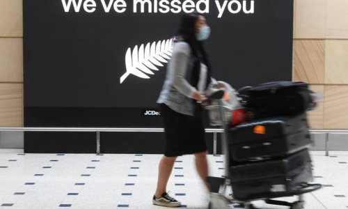 Nhiều du khách New Zealand cố gắng vào đến Melbourne vài giờ sau hành làng du hành an toàn mở ra.