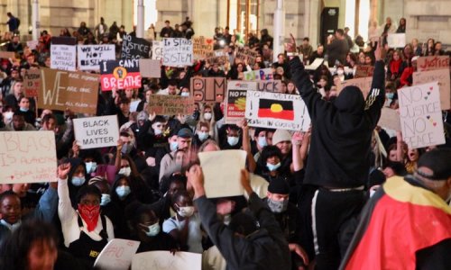 Biểu tình phản đối phân biệt chủng tộc lan sang Úc.