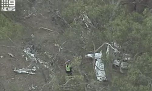 Hai máy bay đâm nhau giữa bầu trời nước Úc, không người nào sống sót