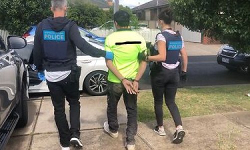 Thu giữ 81 ký ma túy đá  nhập cảng vào thành phố Melbourne
