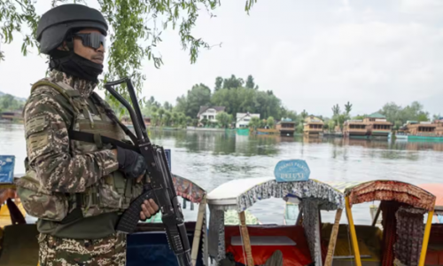 Những vụ nổ ở Kashmir sau khi thỏa thuận ngừng bắn giữa Ấn Độ và Pakistan được công bố