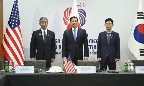 Mỹ, Nhật, Nam Hàn họp chủ tịch hội đồng tham mưu trưởng và tập trận chung
