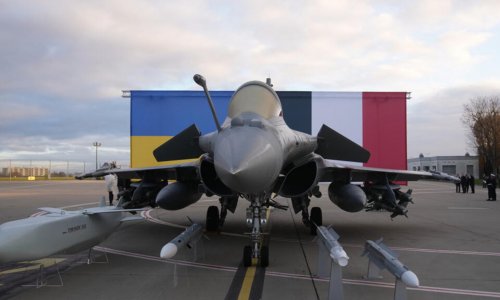 Ai sẽ chi tiền cho Ukraina mua 100 phi cơ chiến đấu Rafale của Pháp