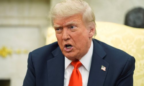 Ông Trump: Hãy để Nga - Ukraine đánh nhau thêm một lúc