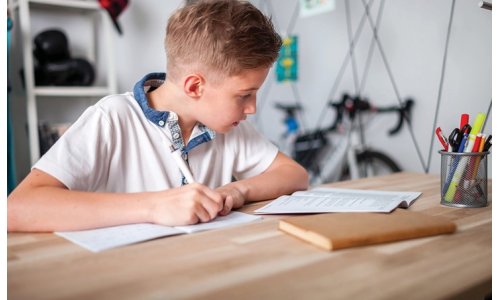 Sáng sớm học tập giúp trí não của trẻ trở nên sắc bén đạt kết quả tốt nhất