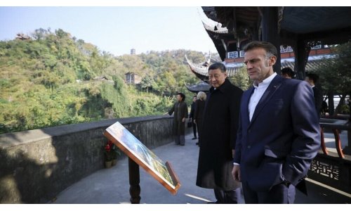 Tổng thống Pháp kết thúc chuyến công du Trung Quốc : Kết quả không nhiều