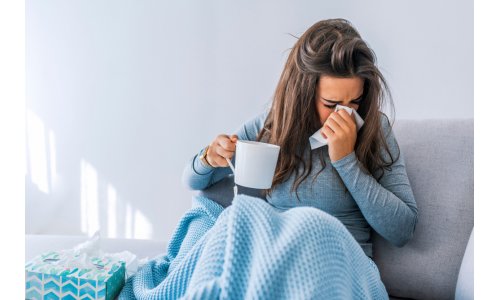 Bảo vệ quý vị chống lại COVID-19 và bệnh cúm mùa đông này