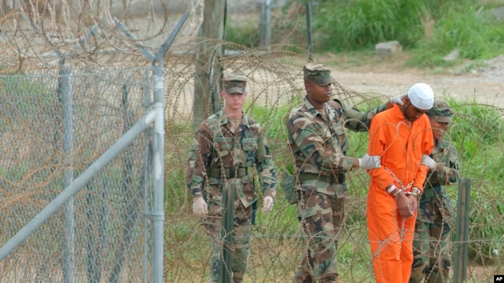 Vịnh Guantanamo, nơi giam giữ di dân tội phạm bị Mỹ trục xuất