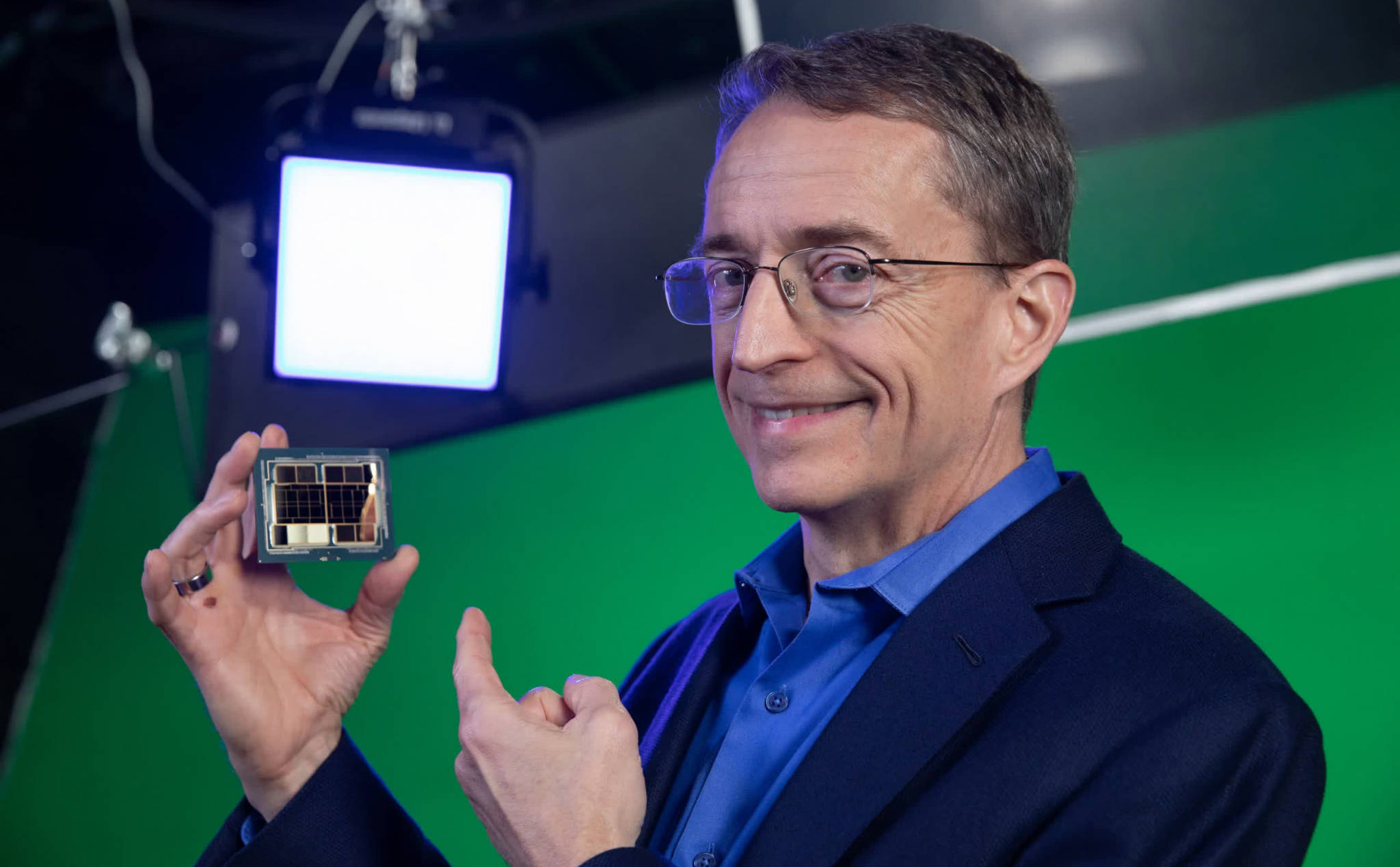 Pat Gelsinger nói Intel sẽ tiếp tục theo đuổi định luật Moore và 