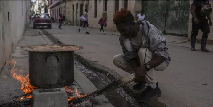 Cách mạng Cuba đã « mồ yên mả đẹp », kinh tế Trung Quốc và Nga đang lao đao