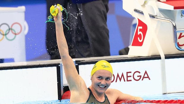 Kình ngư Úc, Ariarne Titmus, đoạt huy chương vàng bơi tự do nữ 400m