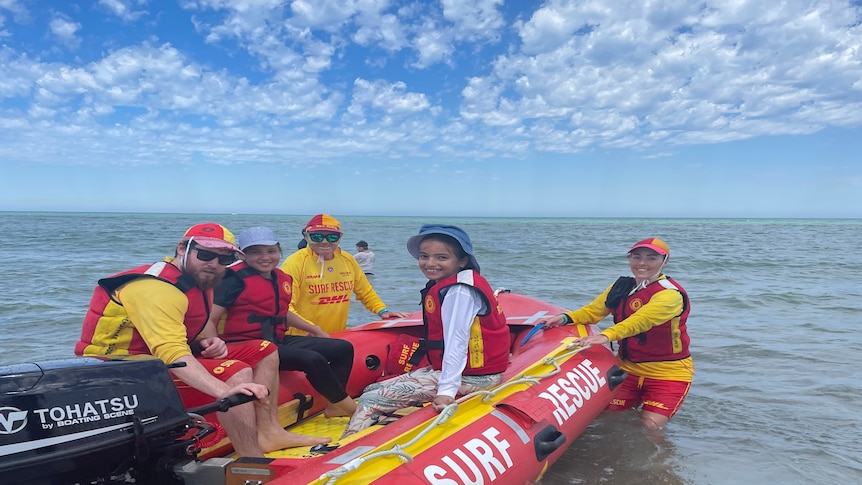 Tổ chức cứu hộ Surf Life Saving SA khởi động chiến dịch an toàn nước cho các gia đình nhập cư