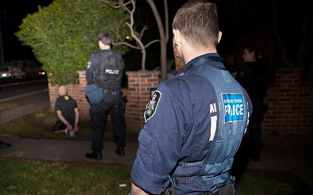 Australia bắt giữ một nghi phạm khủng bố