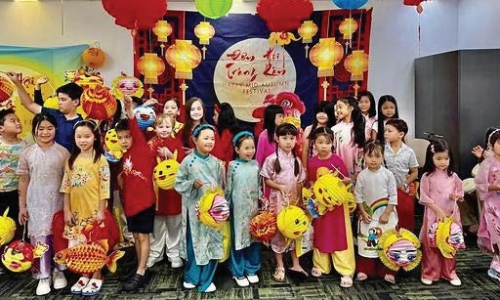 Trung Thu ở Adelaide - đêm rằm giữa hai nền văn hóa