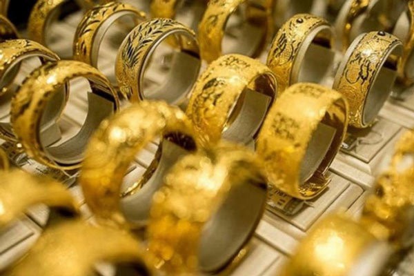 Việt Nam: Giá vàng tăng bất thường, lên hơn 62 triệu đồng/lượng