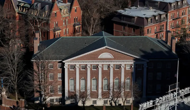 Trường Harvard chống lại Trump - Điều này có thể kéo dài được bao lâu?