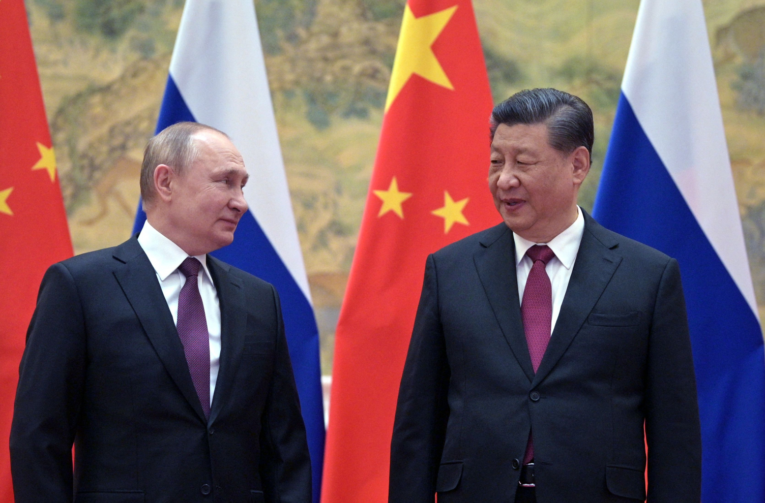 Không phải Việt Nam, Nga thực sự tập trận với Trung Quốc: Nga sẽ im lặng trước vấn đề Biển Đông?