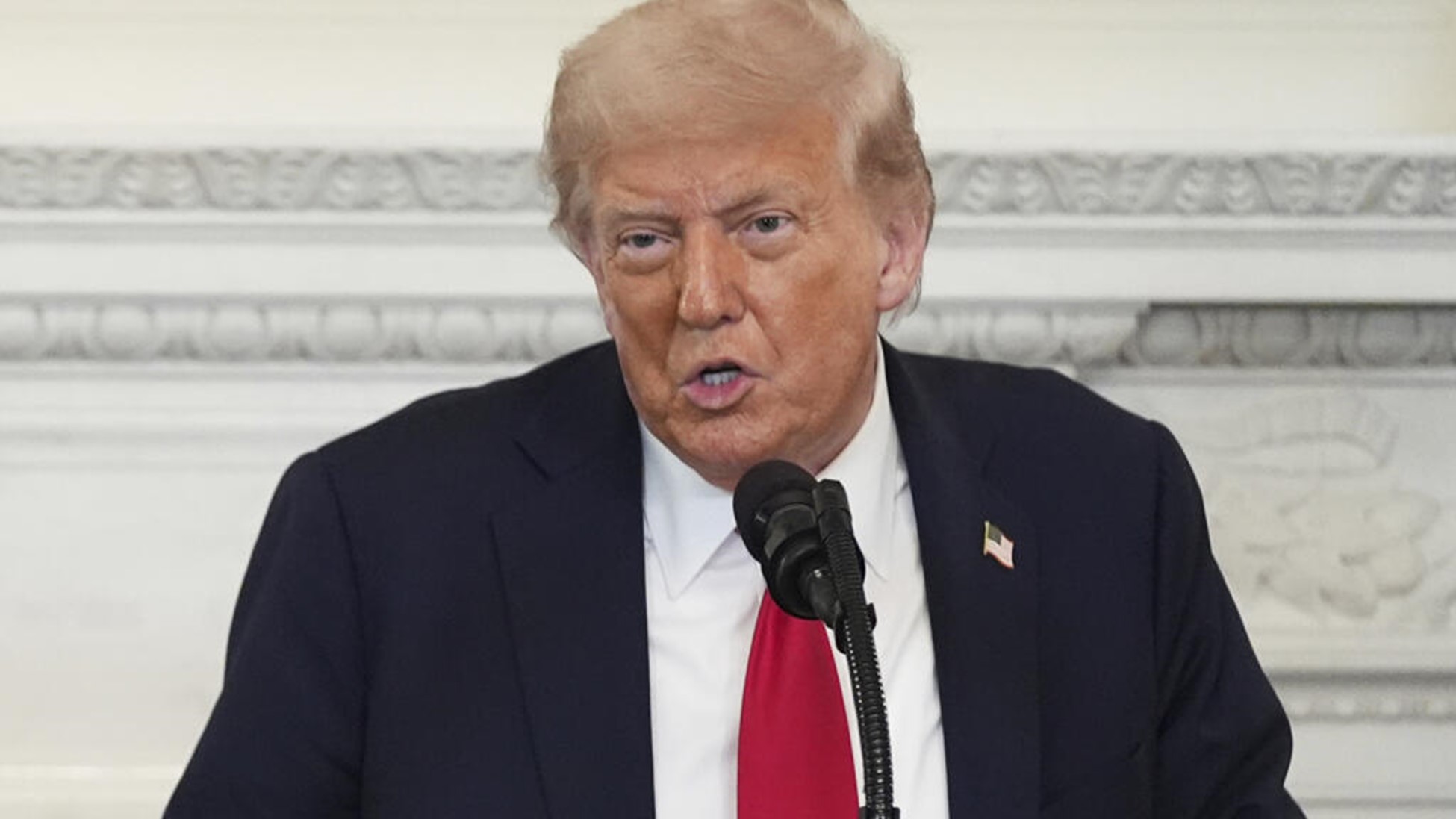 Trump gia hạn 50 ngày với Nga để chấm dứt chiến tranh nếu không sẽ áp thuế nặng