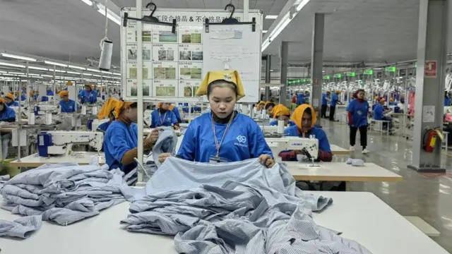 Thuế đối xứng của ông Trump khiến các nước cạnh Trung Quốc lâm vào thế kẹt
