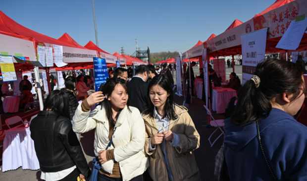 Trung Quốc lo ngại về tình trạng mất việc làm liên quan đến AI