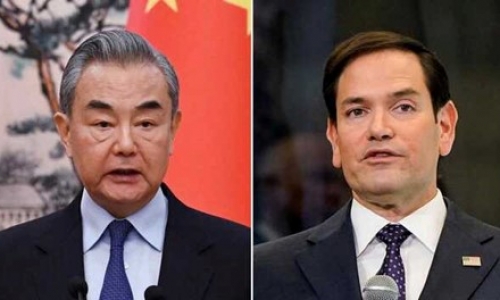 Căng thẳng Mỹ – Trung lan sang cả vấn đề biên phiên dịch