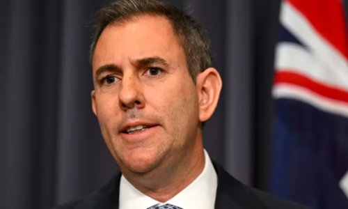 Thâm hụt ngân sách đã cải thiện nhưng áp lực lạm phát vẫn đè nặng