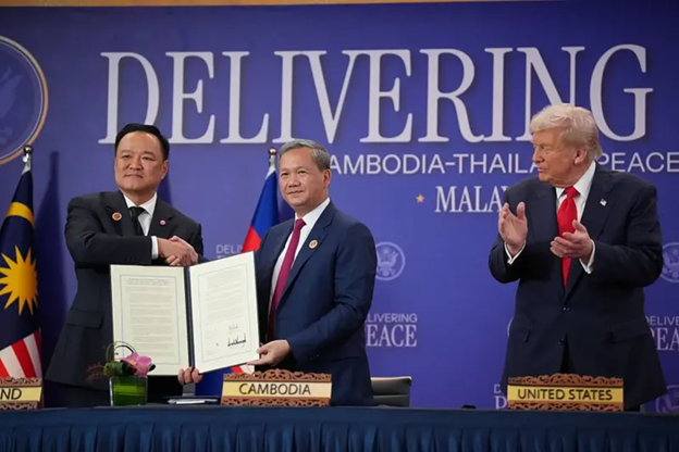 Trump chứng kiến Cam Bốt, Thái Lan ký thỏa thuận giải quyết xung đột biên giới