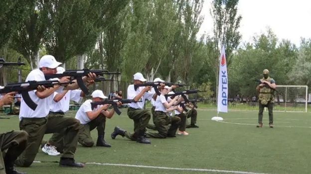 Chiến dịch buộc trẻ em Ukraine yêu nước Nga