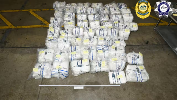 Bắt giữ ba người đàn ông với tội danh nhập cảng gần 600 kg ma túy đá vào Úc