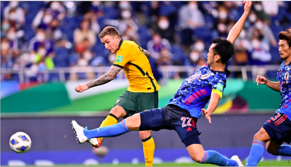 Chặn đứng chuỗi toàn thắng của Úc, Nhật sống lại hy vọng dự World Cup 2022
