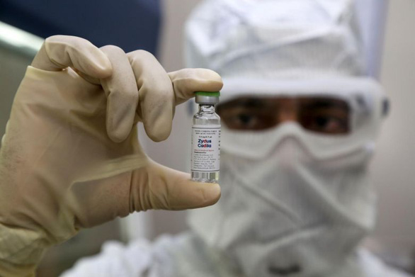 Chơi ‘ngoại giao vắc xin’: Ấn Độ đi sau nhưng uy tín hơn Trung Quốc